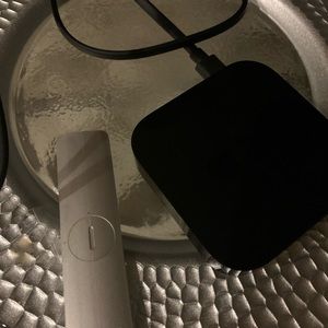 Apple TV Gen 1 with remote